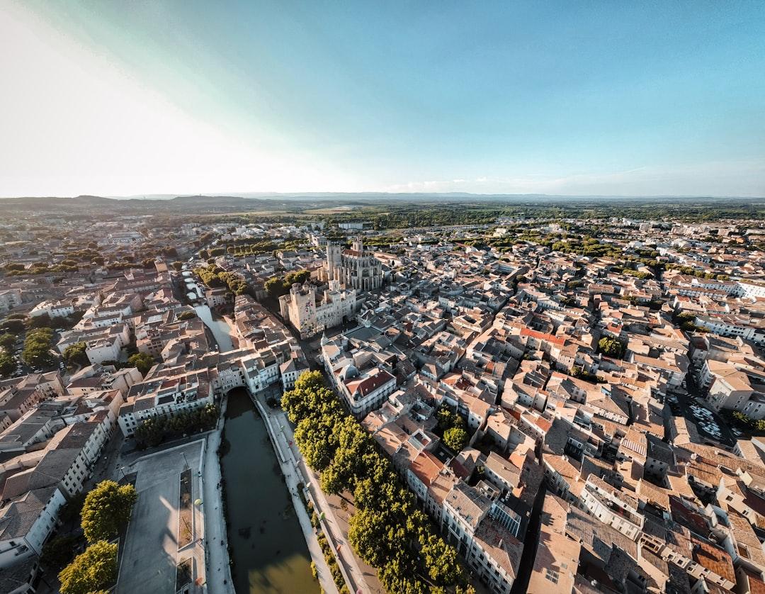 Déménagement Narbonne - Photo de Narbonne montrant Vue de la ville. Zone couverte par les déménageurs professionnels Moverz.